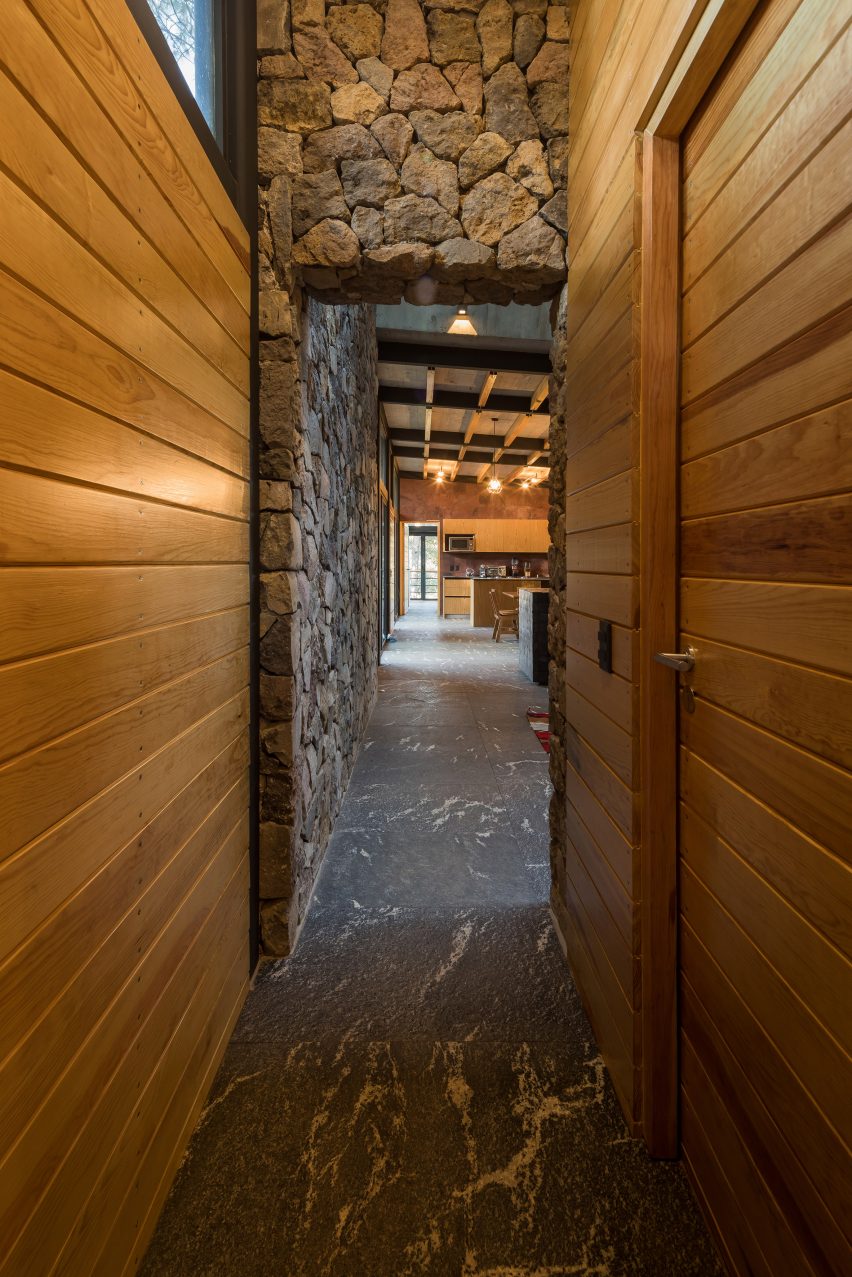 Casa Luzia by Saavedra Arquitectos in Avandaro, Mexico