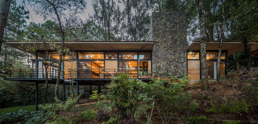 Casa Luzia by Saavedra Arquitectos in Avandaro, Mexico