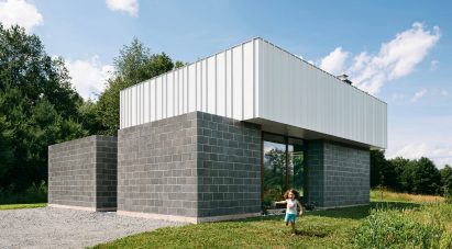 Catskill House in New York State by JSPY Architecture