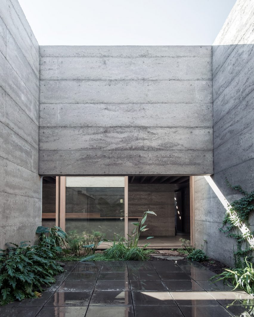 Cloister House by MORG