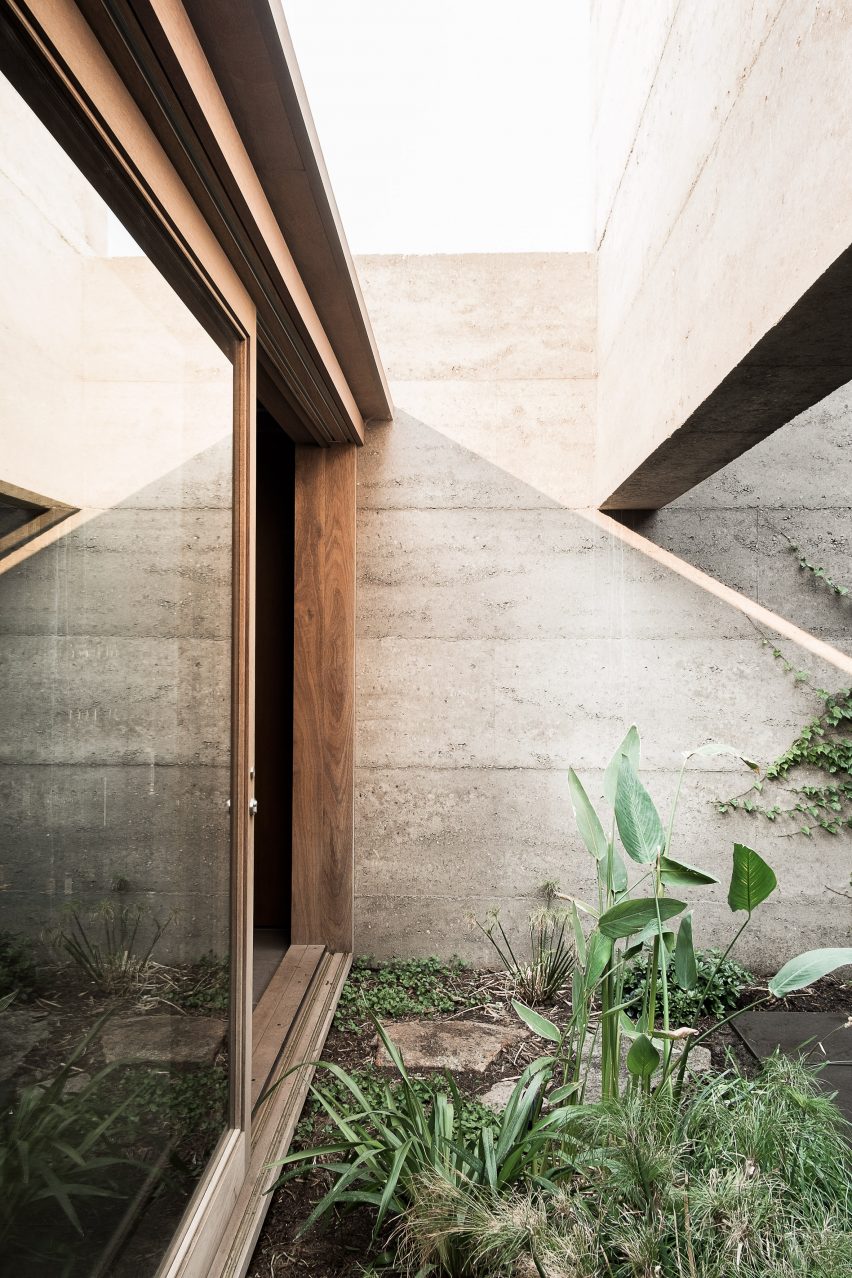 Cloister House by MORG