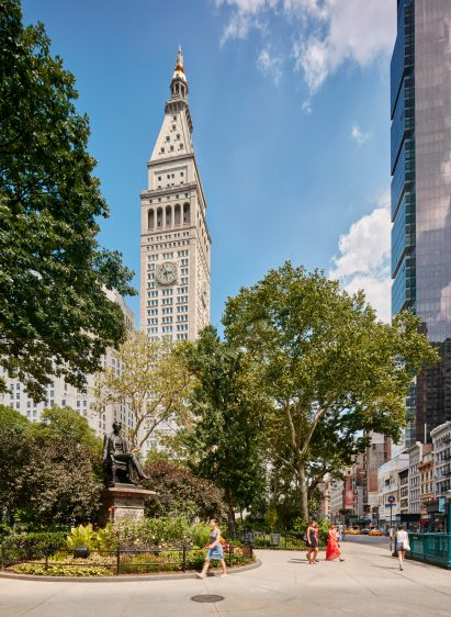 New York architect David Rockwell's firm, Rockwell Group, has won the Outstanding Contribution Award at the AHEAD Americas hospitality awards