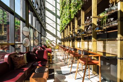 Moxy Chelsea in New York by Rockwell Group. Photo by Michael Kleinberg