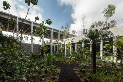 Escuela Bancaria y Comercial (EBC) school in Aguascalientes, Mexico by Ignacio Urquiza Arquitectos
