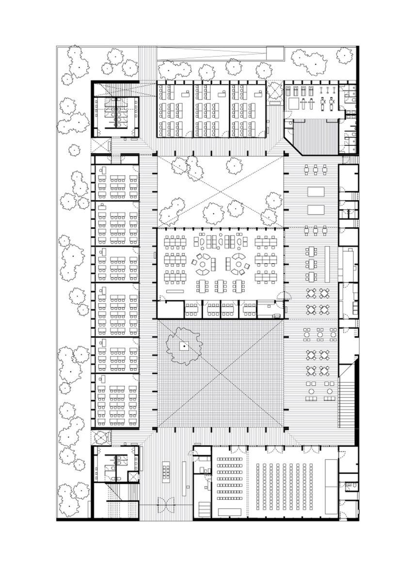 Escuela Bancaria y Comercial (EBC) school in Aguascalientes, Mexico by Ignacio Urquiza Arquitectos