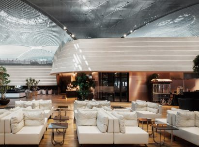 Flow Wall in Istanbul Airport designed by Softroom using parametrics
