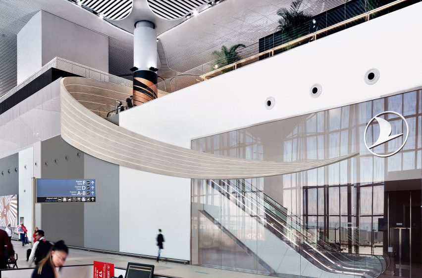 Flow Wall in Istanbul Airport designed by Softroom using parametrics