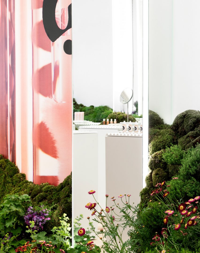 Glossier pop-up shop in Seattle, Washington, by Glossier Experiential Team and Studio Lily Kwong