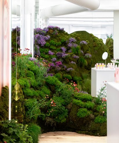 Glossier pop-up shop in Seattle, Washington, by Glossier Experiential Team and Studio Lily Kwong