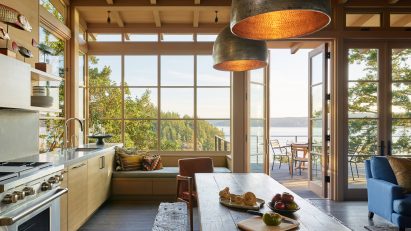 Hillside Sanctuary and guest house by Hoedemaker Pfeiffer in Washington state