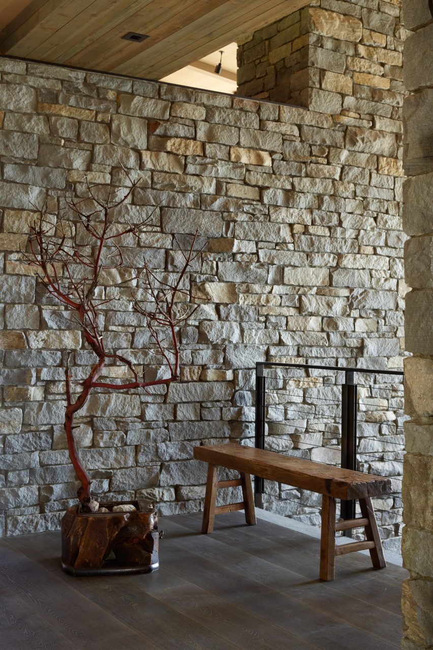 Hillside Sanctuary and guest house by Hoedemaker Pfeiffer in Washington state