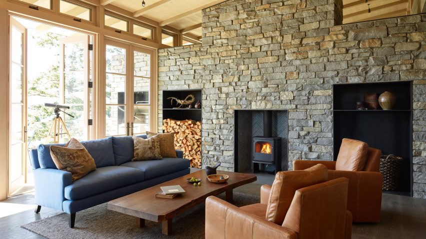 Hillside Sanctuary and guest house by Hoedemaker Pfeiffer in Washington state