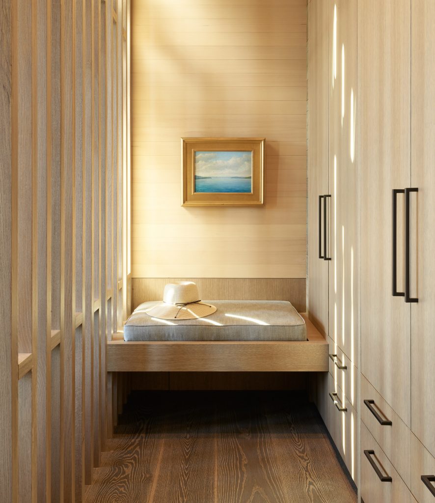 Hillside Sanctuary and guest house by Hoedemaker Pfeiffer in Washington state