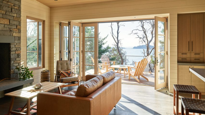 Hillside Sanctuary and guest house by Hoedemaker Pfeiffer in Washington state