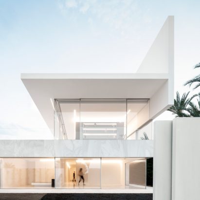 Fran Silvestre Arquitectos builds glass-box Hoffman House with a walkable roof