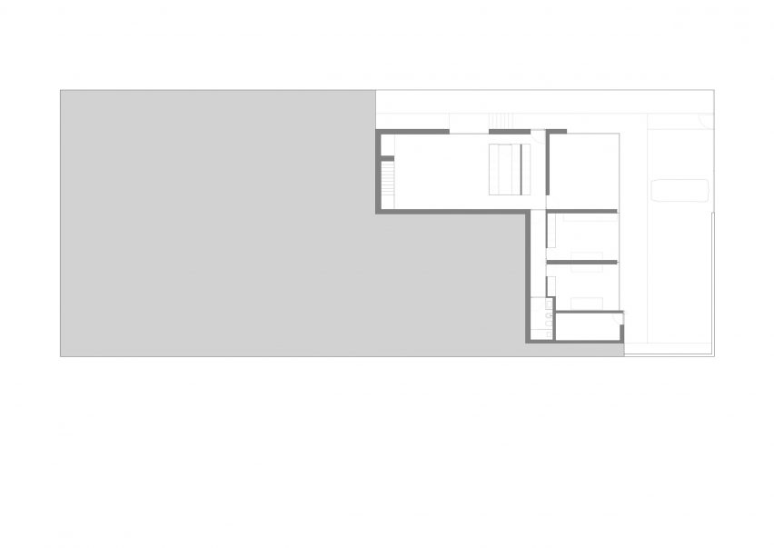 Fran Silvestre Arquitectos builds glass-box Hoffman House with a walkable roof