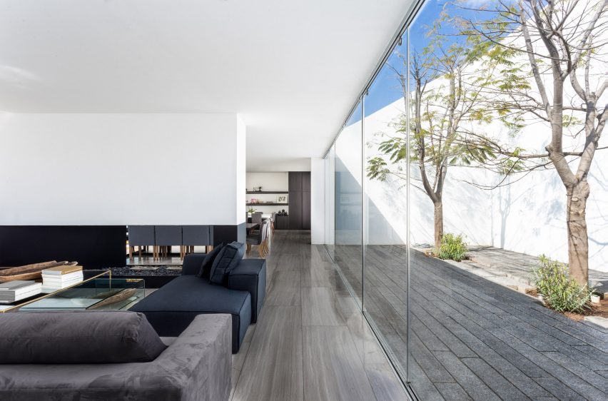 JA House in Morelia, Michoacan, Mexico by HW Studio