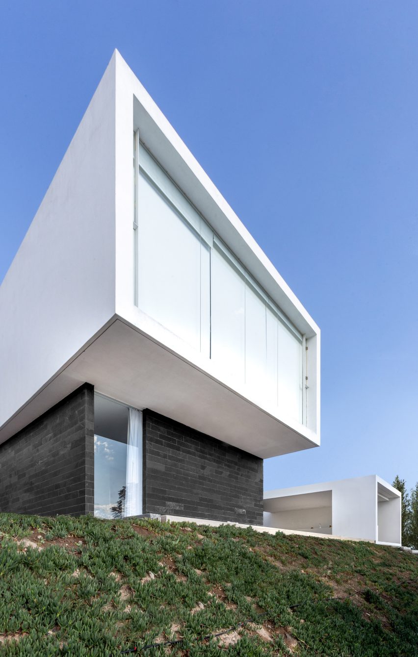 JA House in Morelia, Michoacan, Mexico by HW Studio