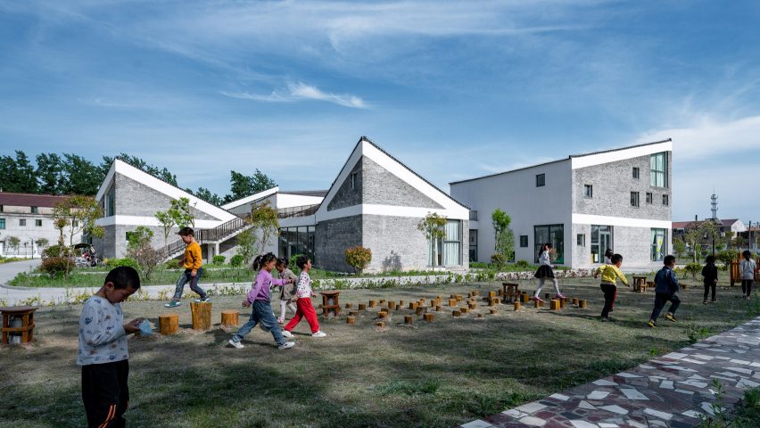 Jiangsu Beisha Kindergarten by Crossboundaries