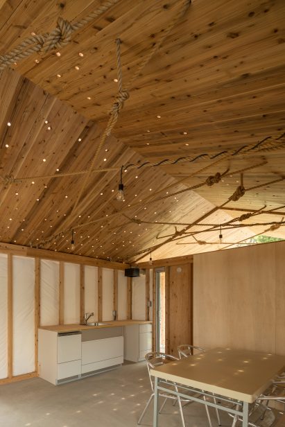 Knothole House by ICADA