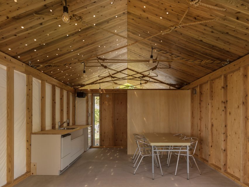 Knothole House by ICADA