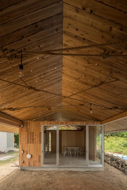 Knothole House by ICADA