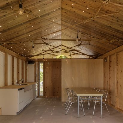 Knothole House by ICADA
