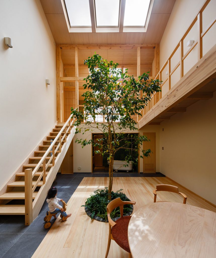 07Beach arrange Kyoto home around glass-fronted bathroom