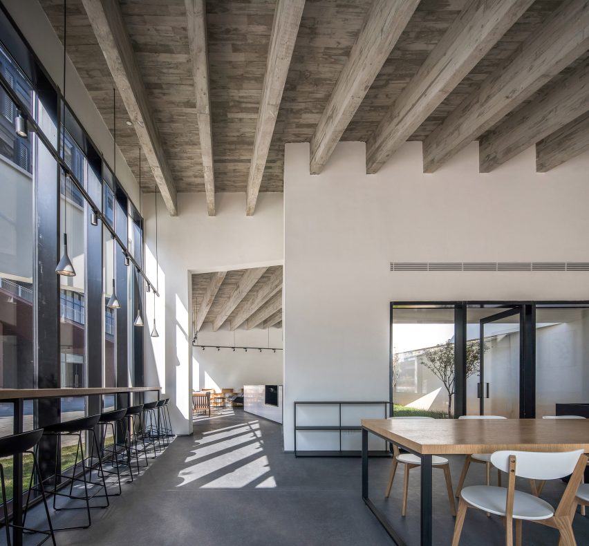 Living Art Pavilion by Mozhao Architects