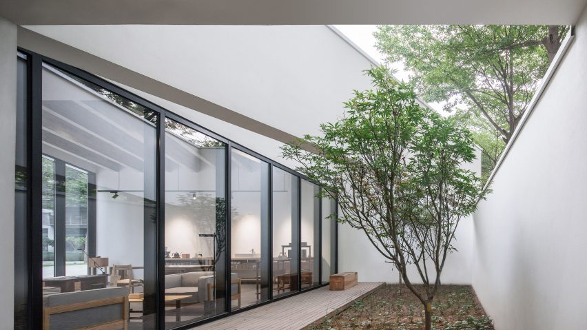 Living Art Pavilion by Mozhao Architects