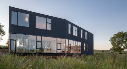 Maitenes House in Chile by Ignacio Correa