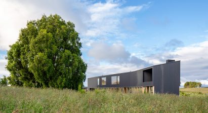 Maitenes House in Chile by Ignacio Correa