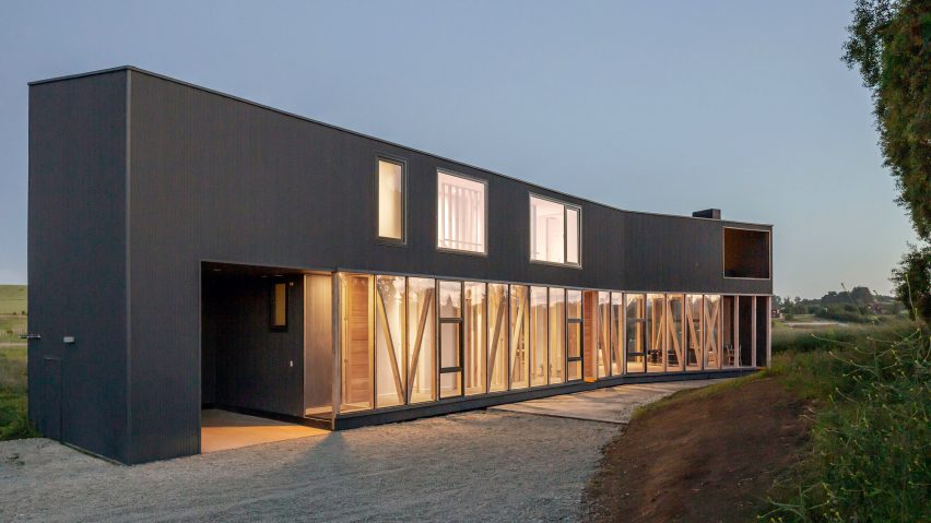 Maitenes House in Chile by Ignacio Correa