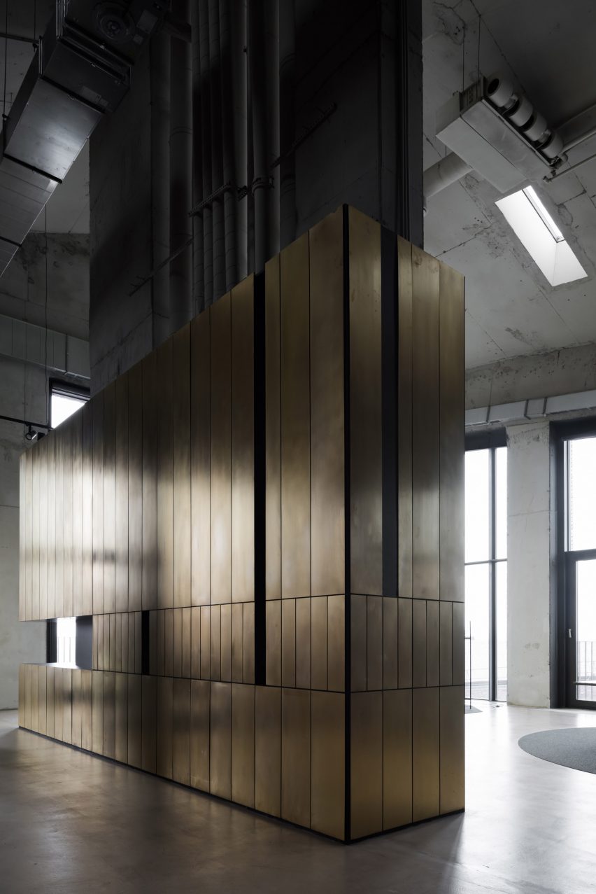NV-9 office by Alexander Volkov Architects