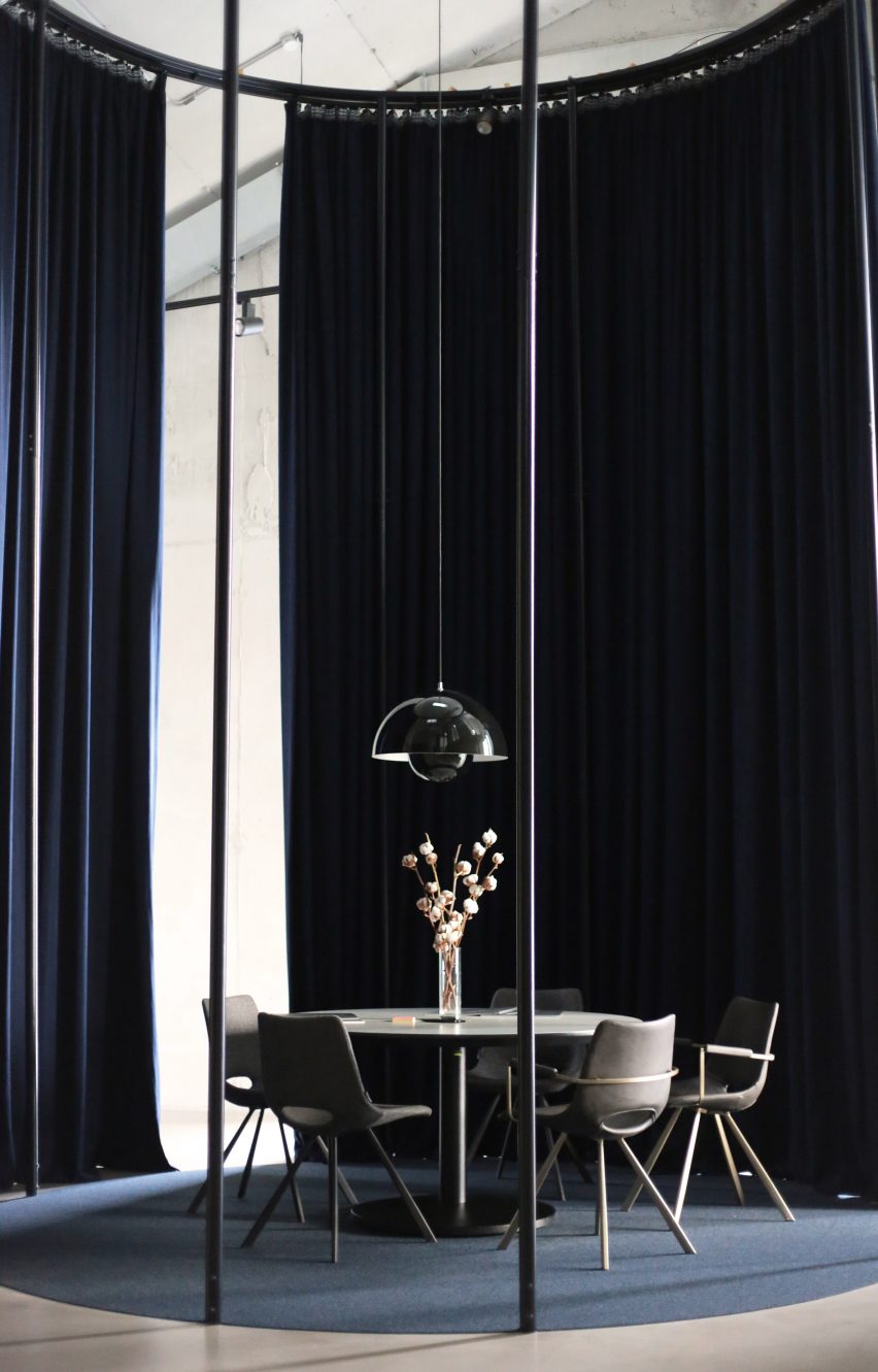 NV-9 office by Alexander Volkov Architects
