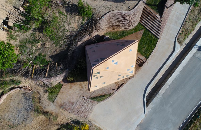 Operable Interactive Village Hut by Weiguo Xu