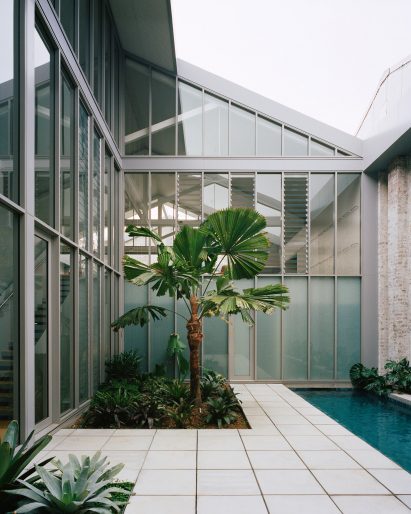 Redfern Warehouse by Ian Moor Architects