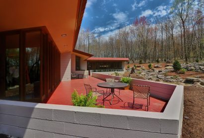 RW Lindholm House by Frank Lloyd Wright moved from Minnesota to Pennsylvania