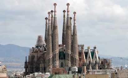 Antoni Gaudí's Sagrada Familia gets building permit after 137 years