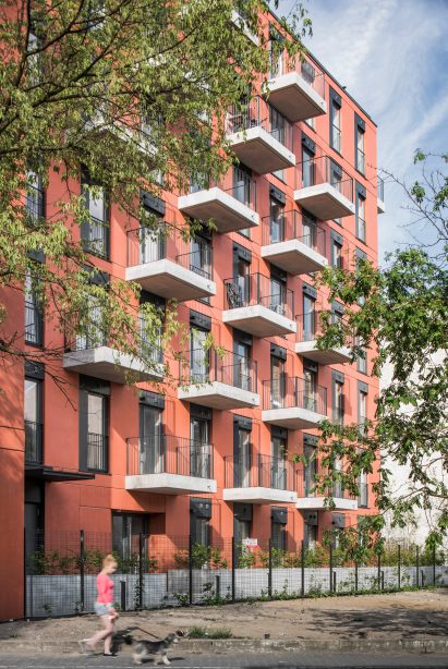 Sprzeczna 4 prefabricated housing by BBGK in Warsaw, Poland