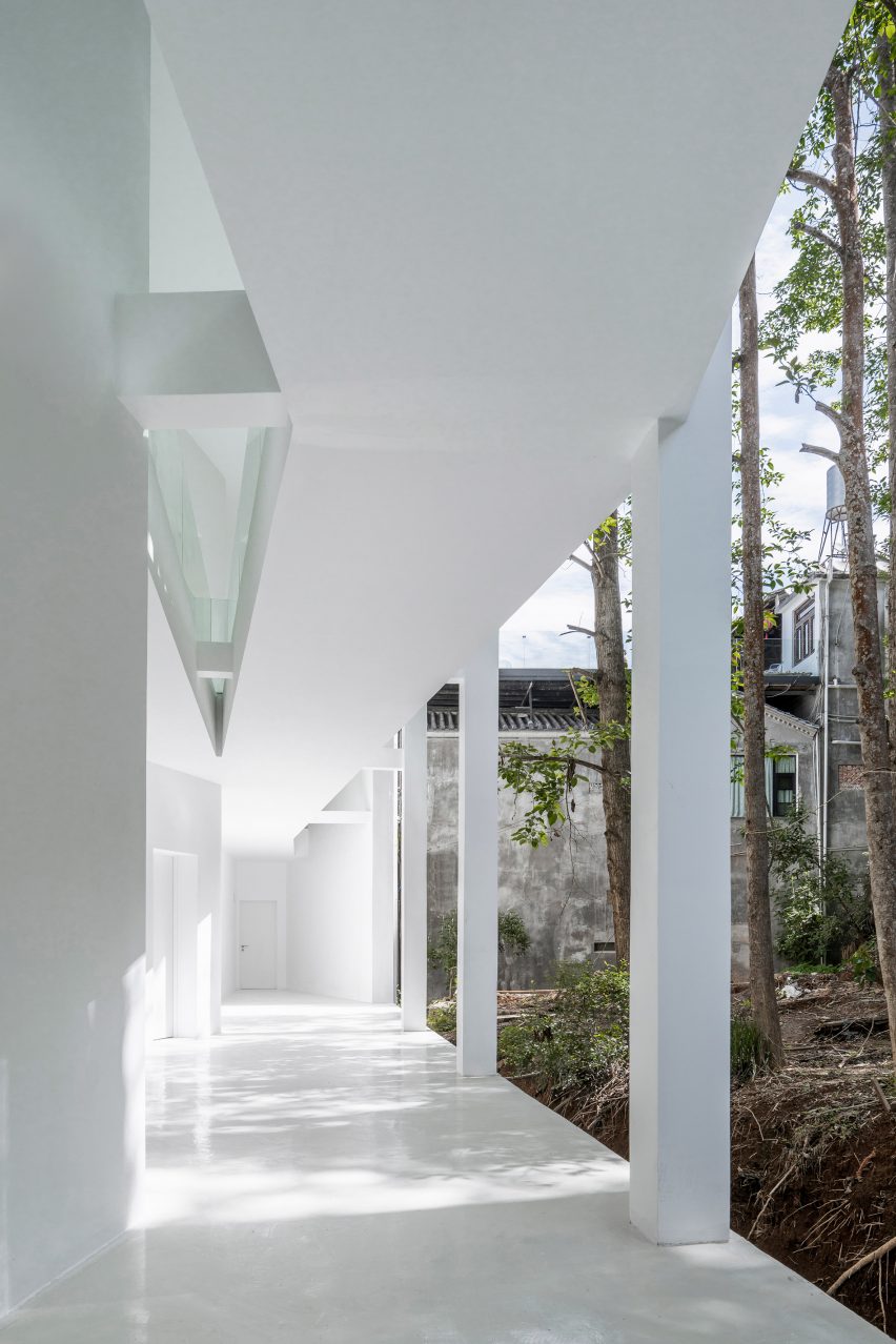 Annso Hill Hotel in Tengchong City, China, by Studio QI