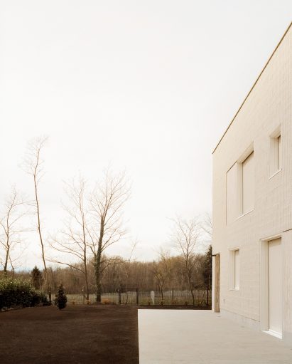 The House of the Archeologist by LCA architetti