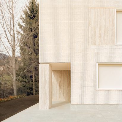 The House of the Archeologist by LCA architetti