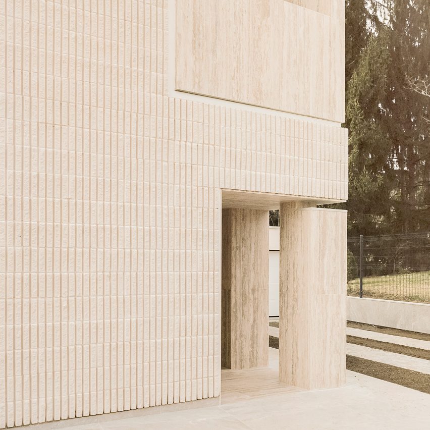 The House of the Archeologist by LCA architetti