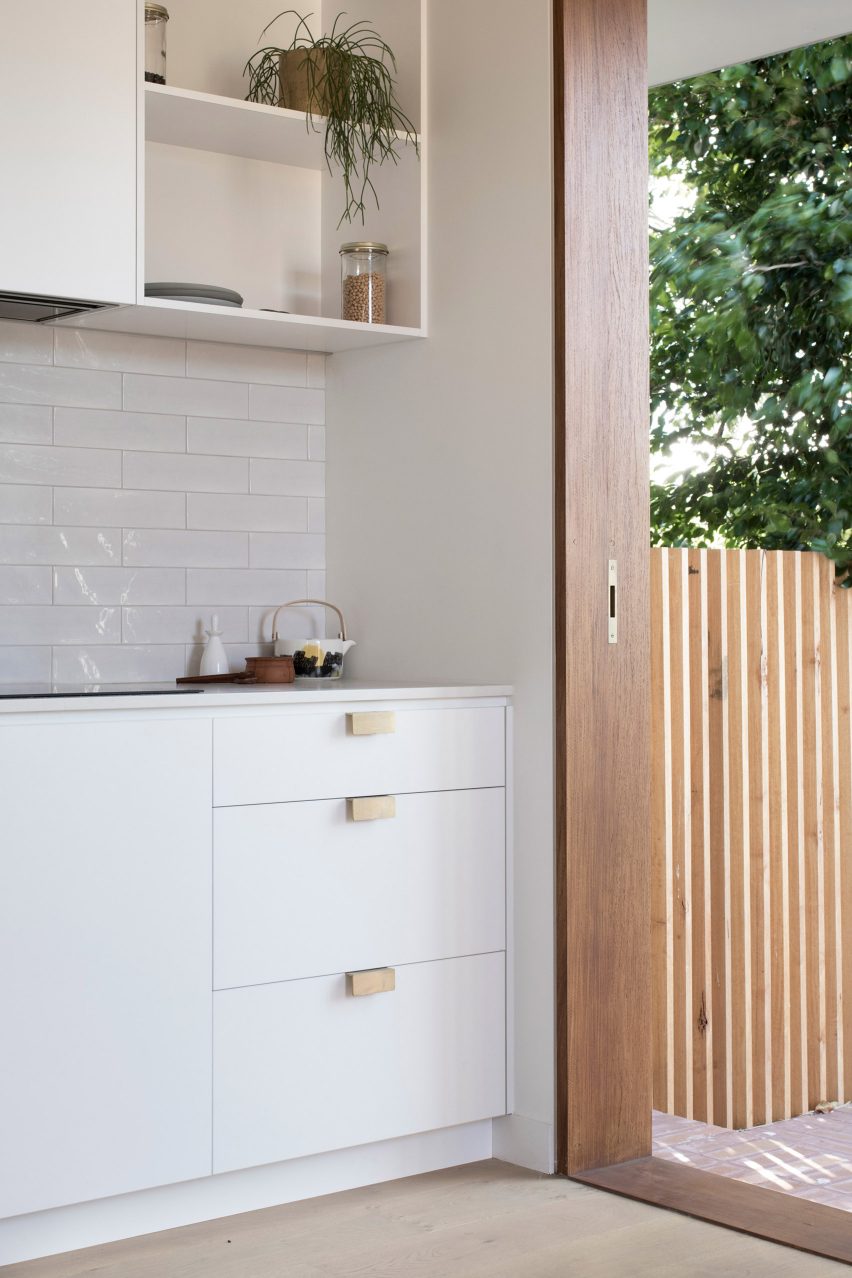 Three Piece House but Studio TRIAS