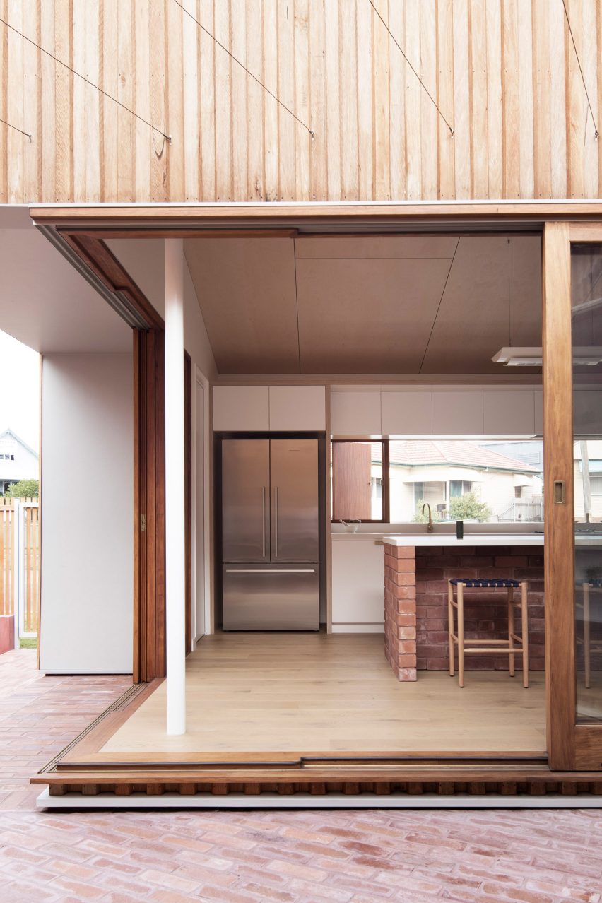 Three Piece House but Studio TRIAS