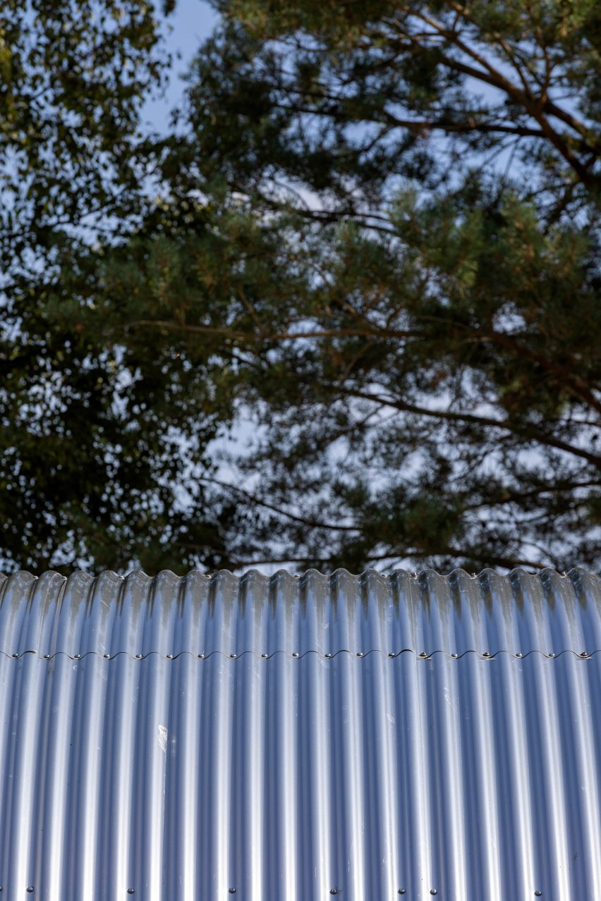 Vibo Tværveh cabin in Nykøbing Sjælland, Denmark, by Valbæk Brørup Architects