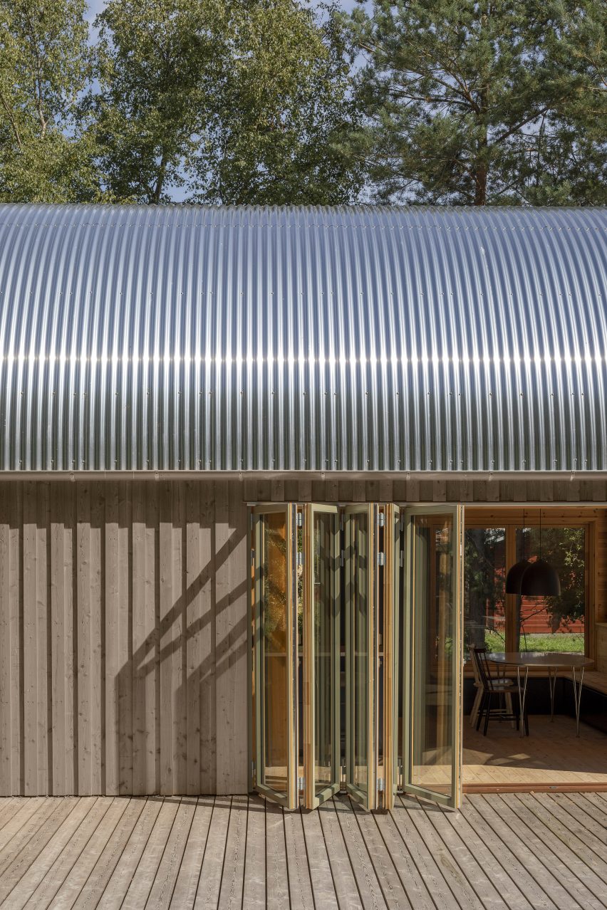 Vibo Tværveh cabin in Nykøbing Sjælland, Denmark, by Valbæk Brørup Architects