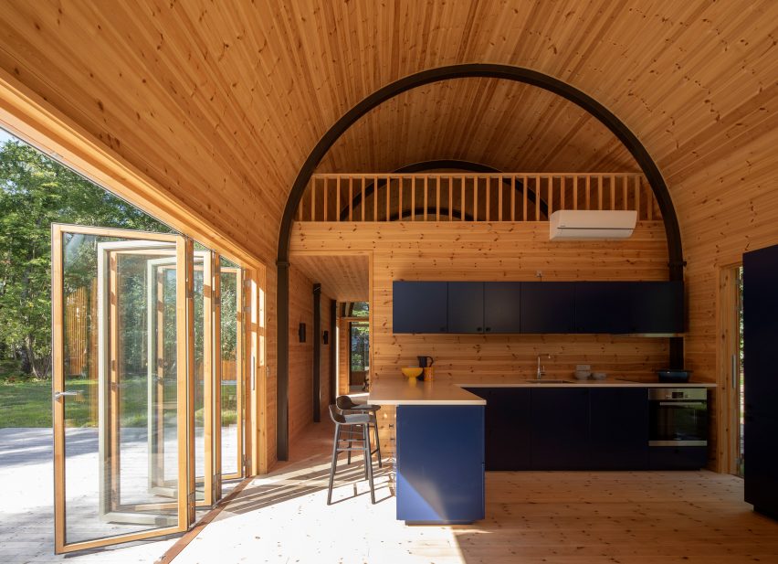 Vibo Tværveh cabin in Nykøbing Sjælland, Denmark, by Valbæk Brørup Architects