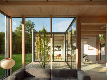 Wuehrer House on Long Island by Jerome Engelking